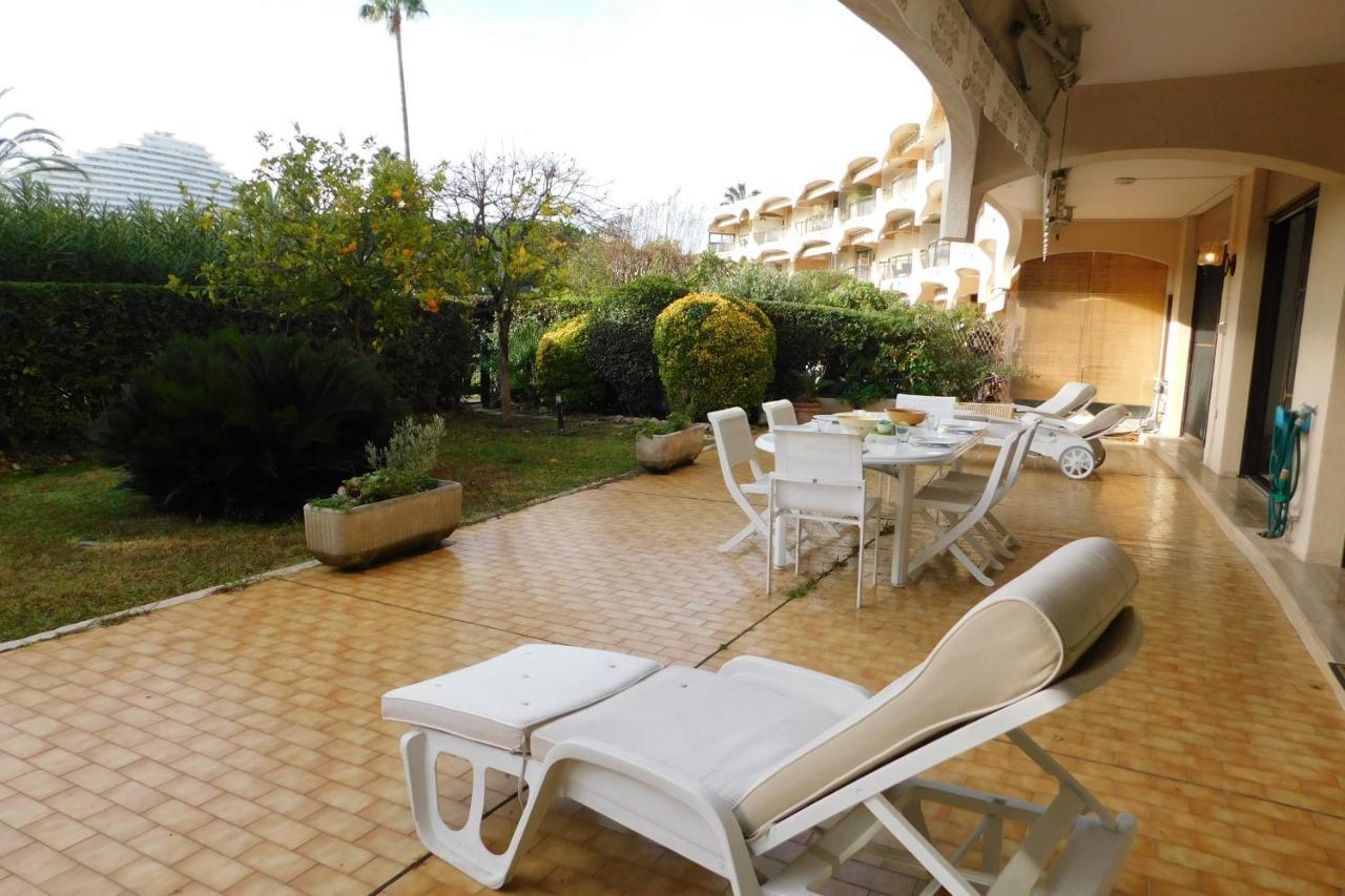 Air-Conditioned 4-Room "Marine Villeneuve" Flat With Pool And Parking Екстер'єр фото