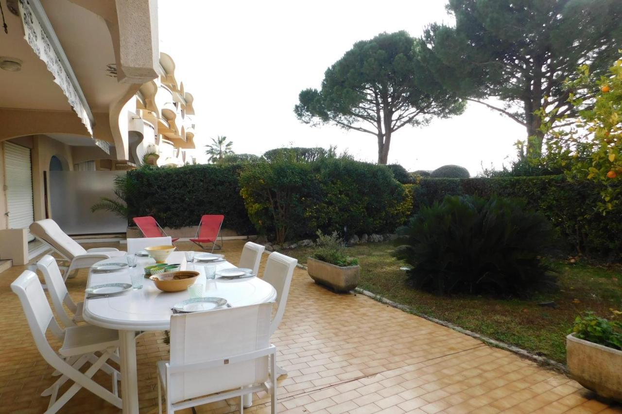 Air-Conditioned 4-Room "Marine Villeneuve" Flat With Pool And Parking Екстер'єр фото