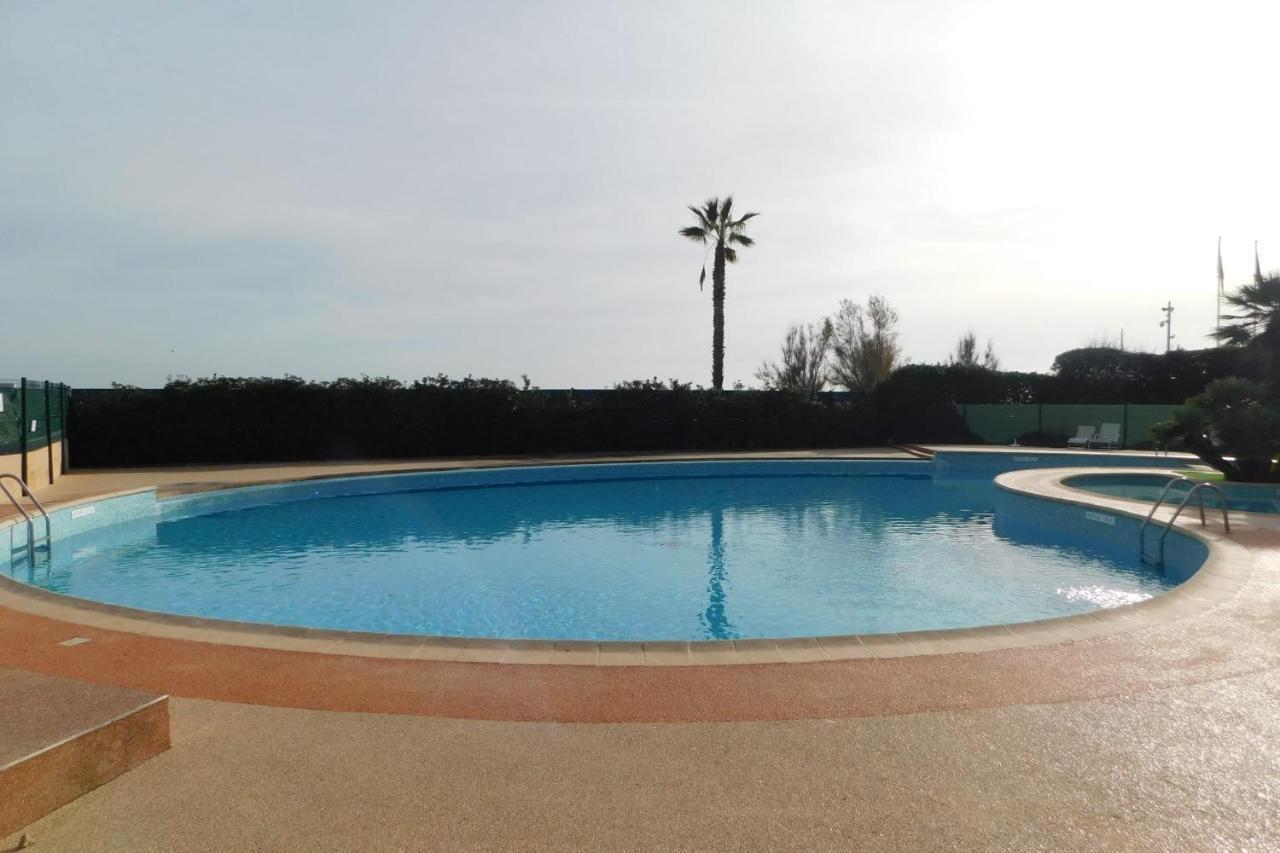 Air-Conditioned 4-Room "Marine Villeneuve" Flat With Pool And Parking Екстер'єр фото